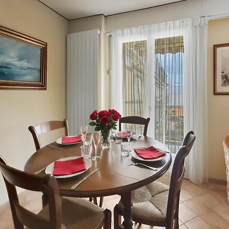 T3 Familial, Parking, Vue Panoramique Et Appartement *