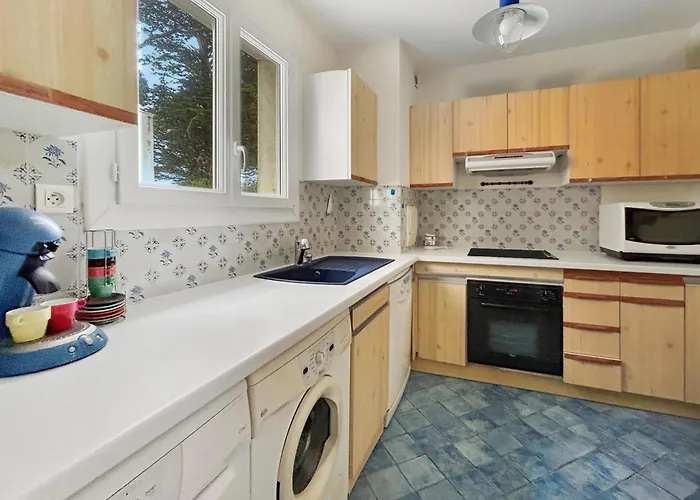 Appartement T3 Familial, Parking, Vue Panoramique Et Plage *