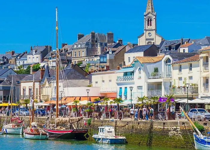 T3 Familial, Parking, Vue Panoramique Et Plage Appartement *